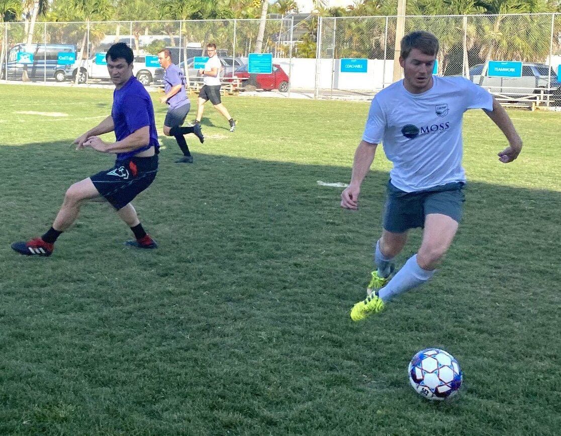 Moss Builders tops Sato Real Estate, stays undefeated