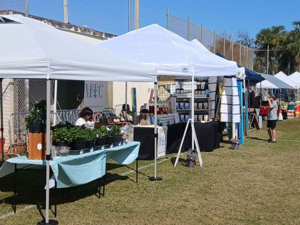 Expanded farmers market opens in Anna Maria
