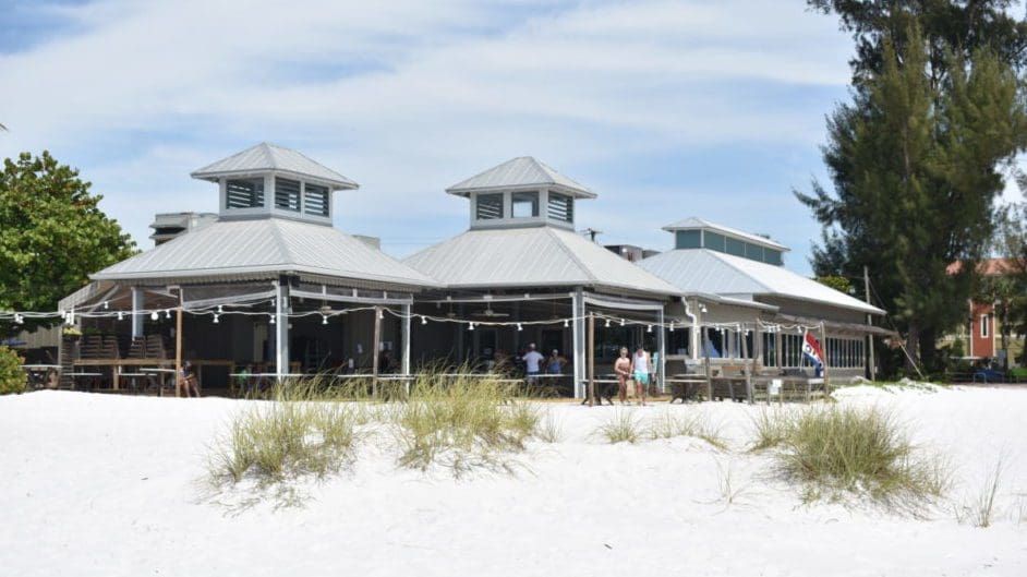 Mayor vetoes amended alcoholic beverages ordinance