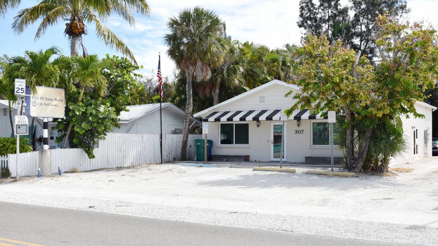 City purchasing leased annex building