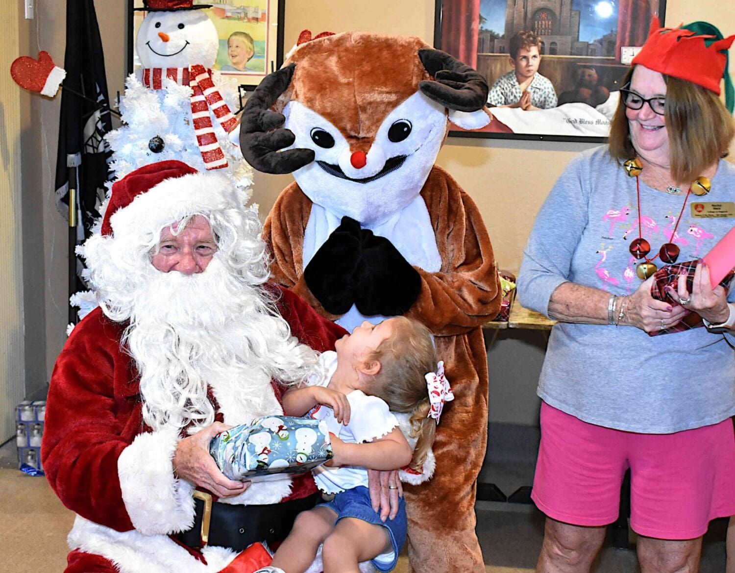 AMI Moose Lodge celebrates Christmas