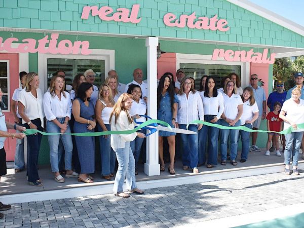 Duncan Real Estate celebrates return to Pine Avenue