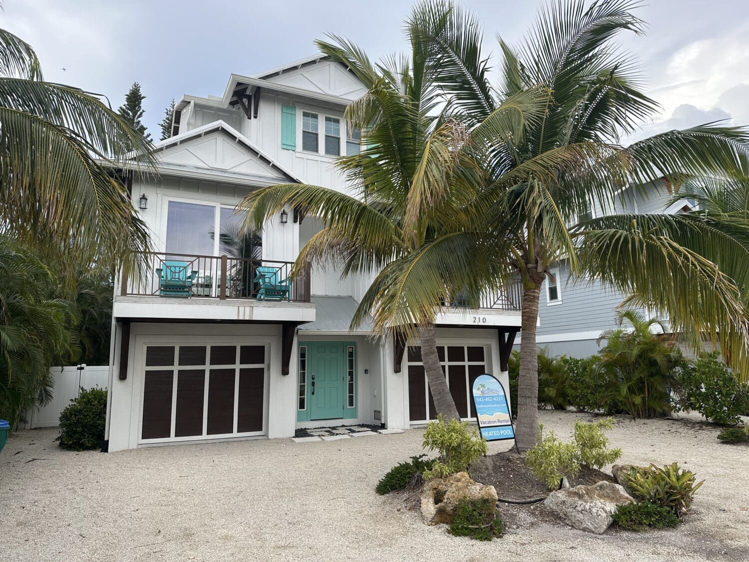 Wanted man found hiding on Holmes Beach roof