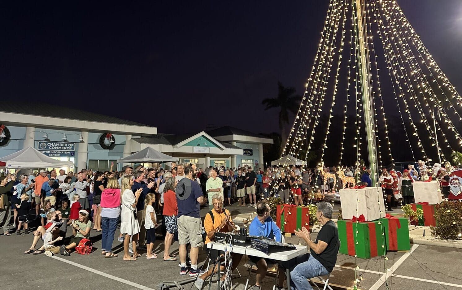 Chamber Tree Lighting brightens Holmes Beach
