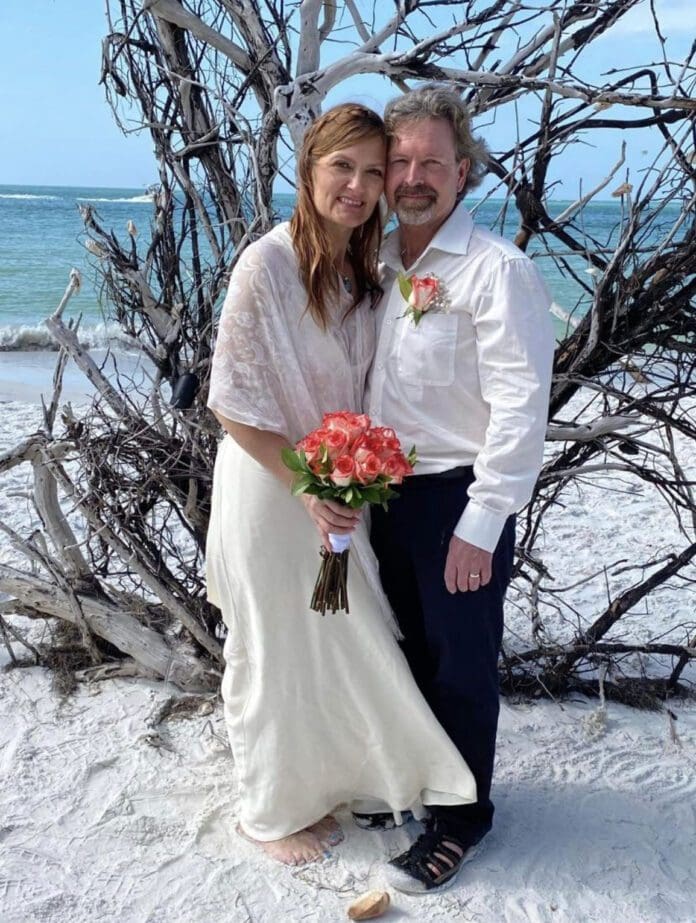 Good Samaritan helps newlyweds find lost ring - AMI Sun