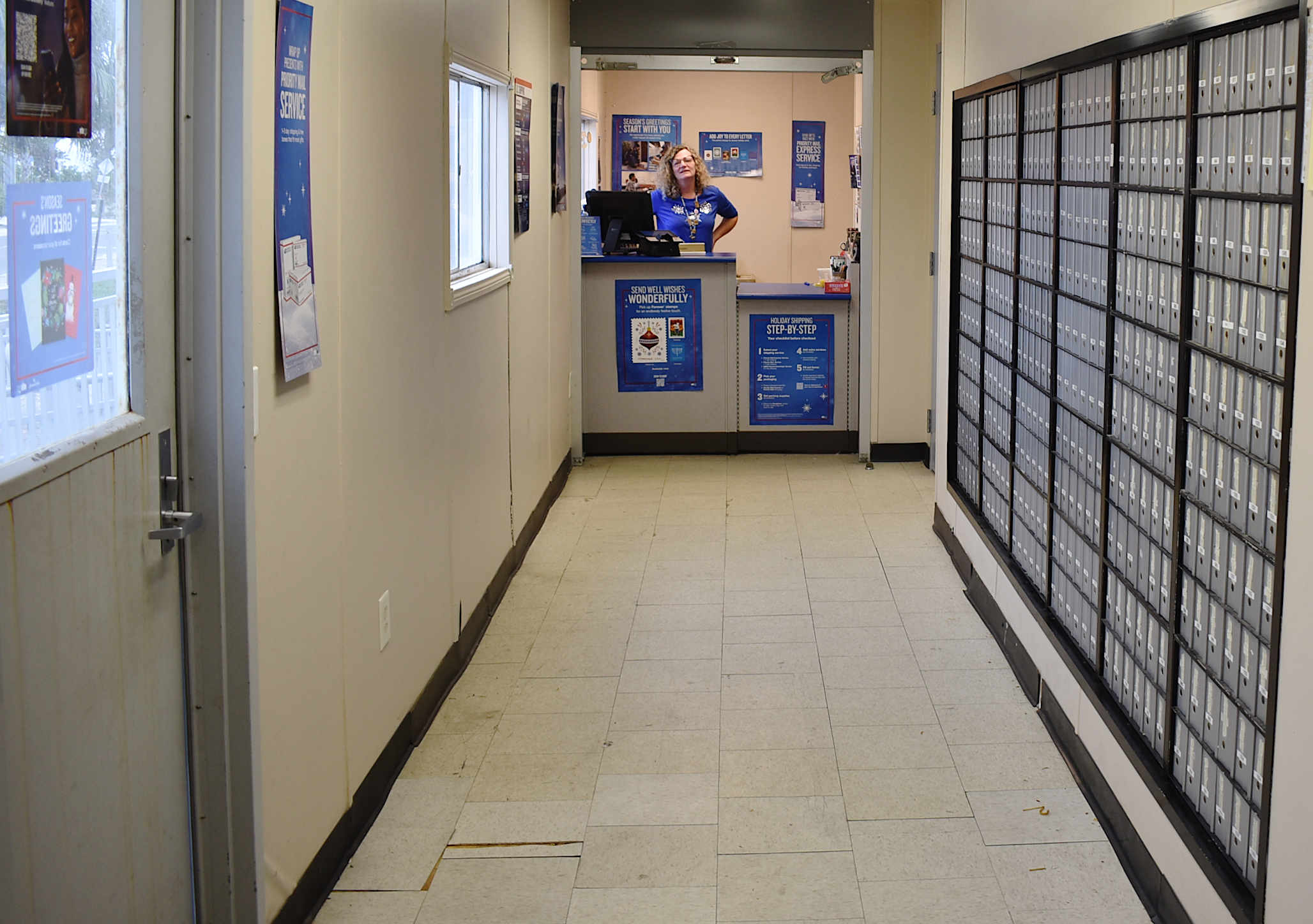 Temporary post office now a full-service facility