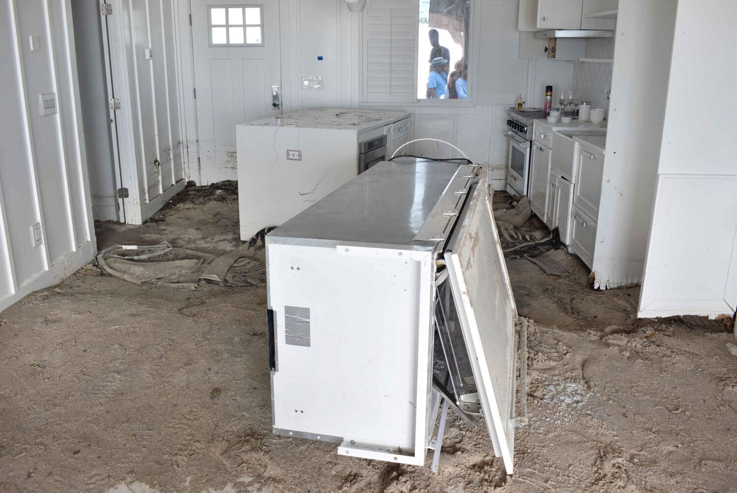 ‘Love Shack’ cottage owner staves off condemnation