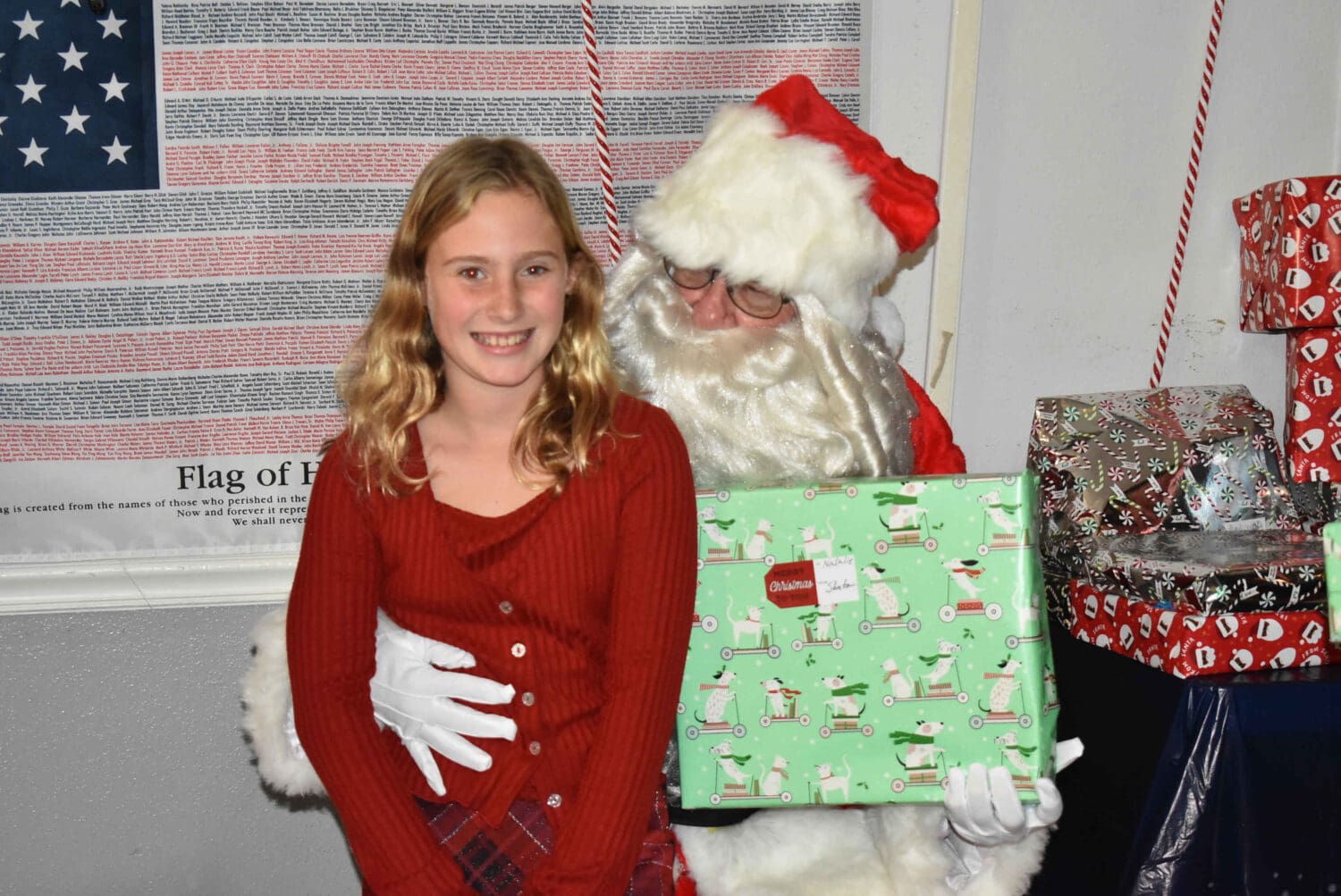 Moose lodges host Christmas party for kids