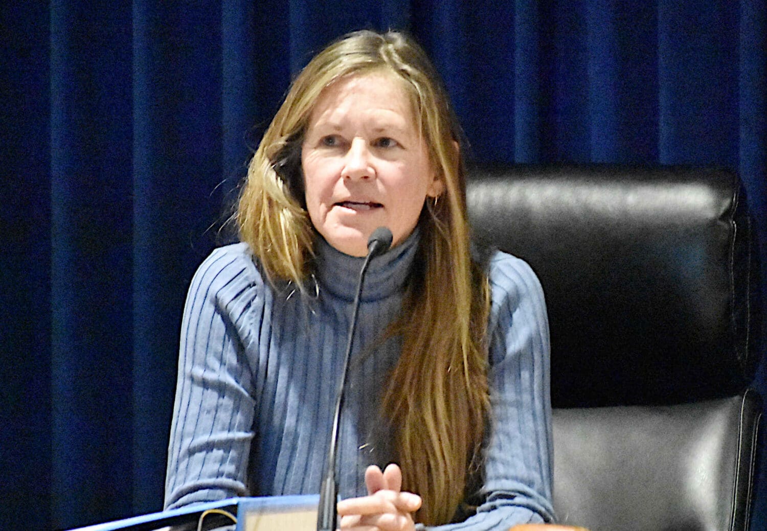 Holmes Beach officials critique consolidation study