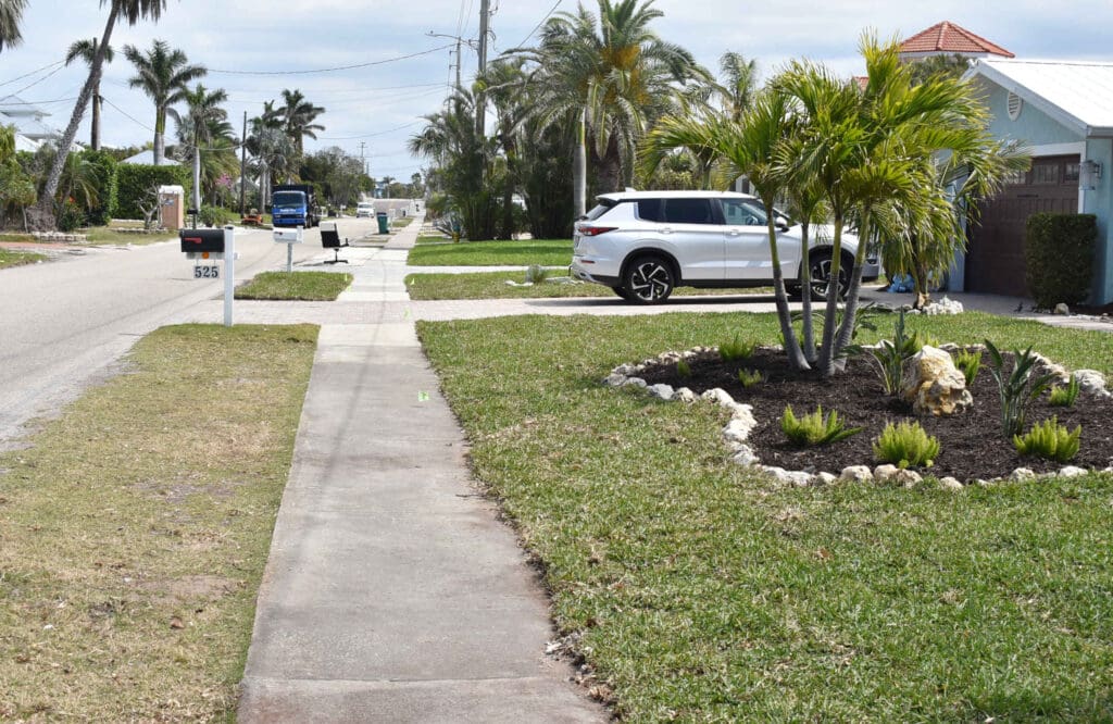 Commissioners support latest Key Royale parking proposal