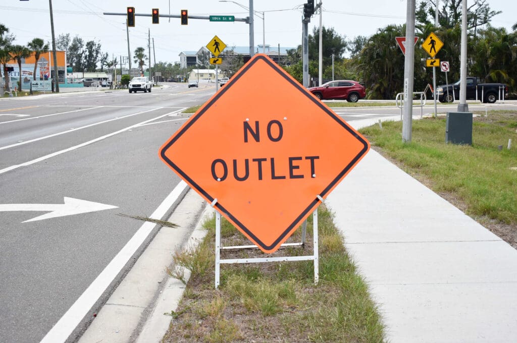 Utilities work, intersection closure continues near Cortez Bridge