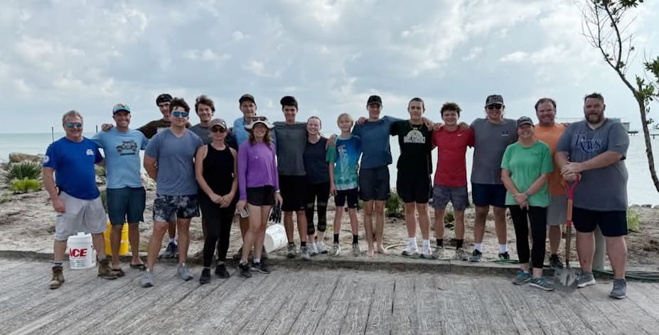 Boy Scouts replant City Pier shoreline