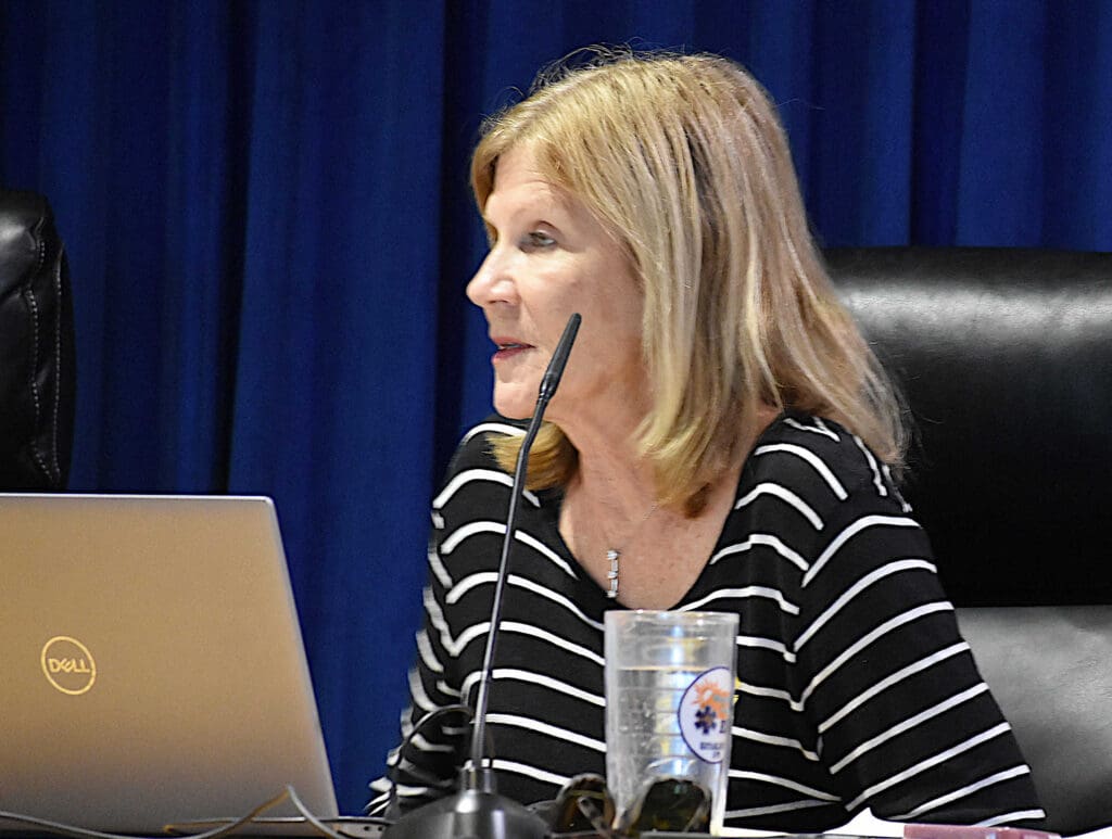 Speed table debate continues