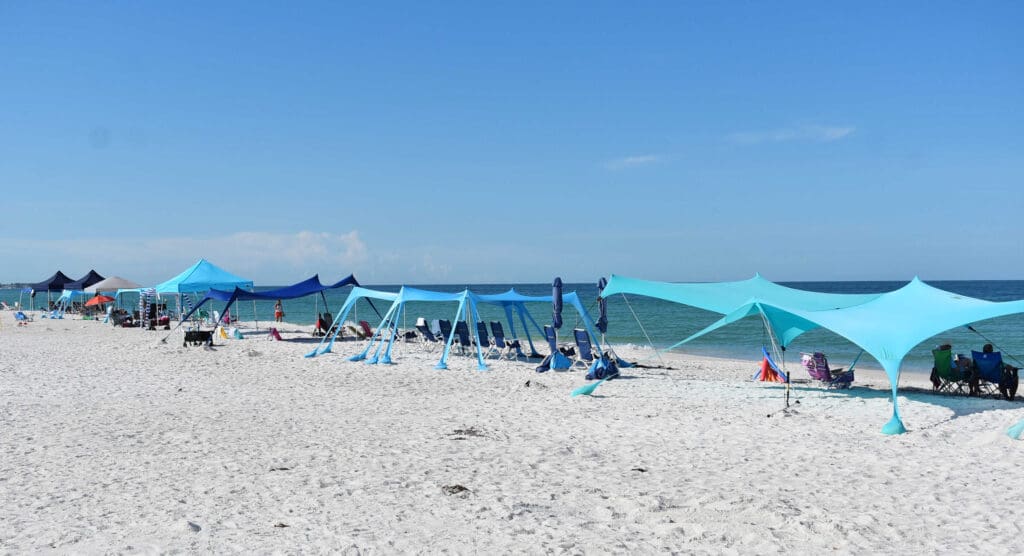 Mayor concerned about beach cabana rentals