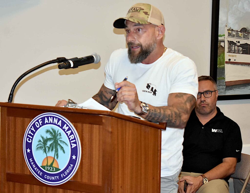 Builders call for contracted building official’s dismissal