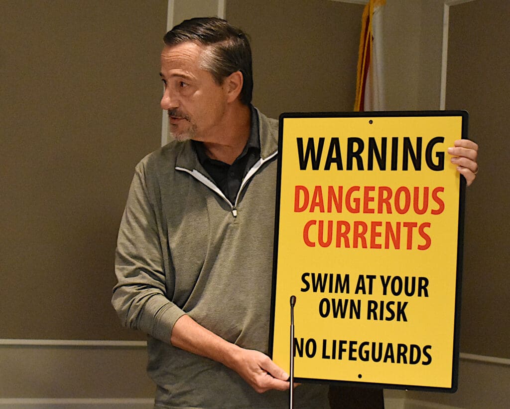 New signs address Bean Point swimming risks