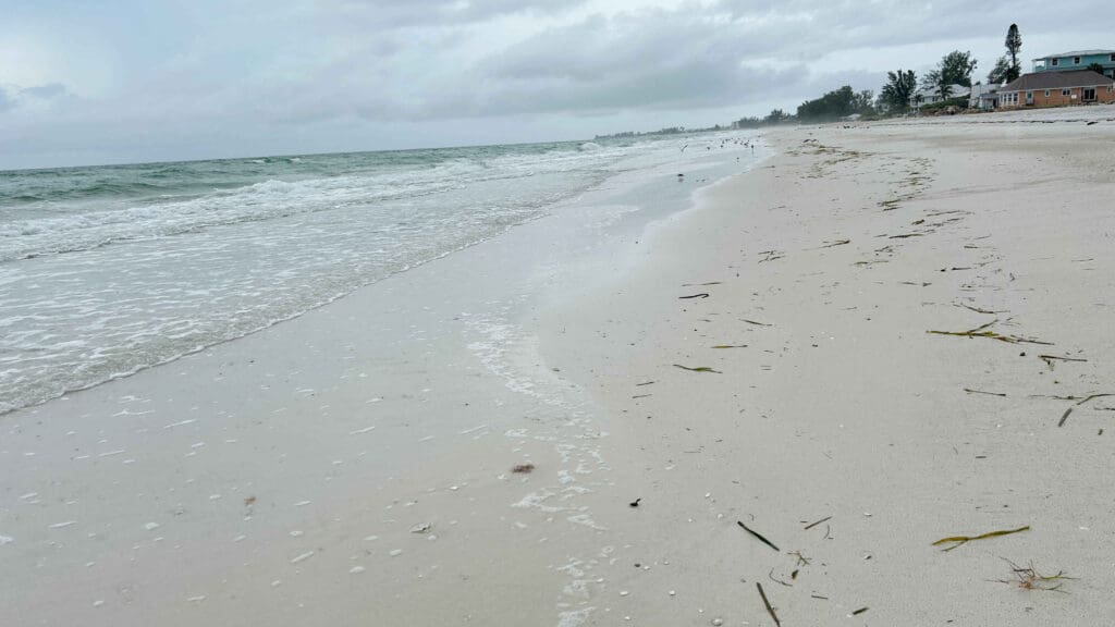 Sunday rain keeps AMI beach crowds light, but fun was still had