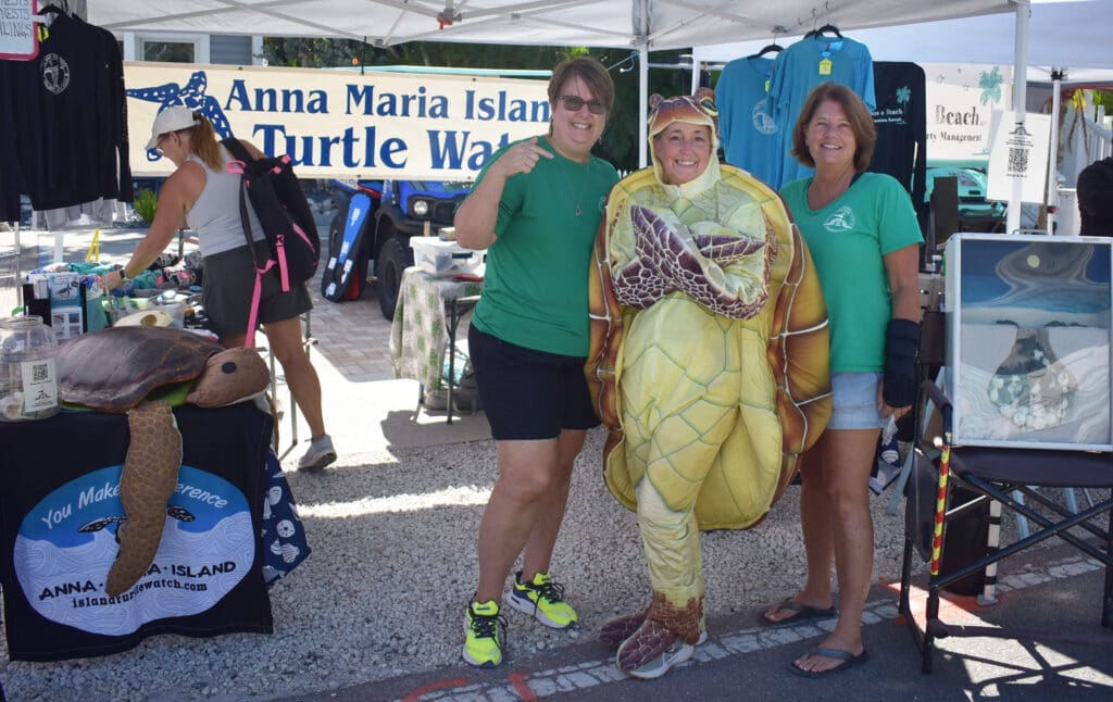 Crowds welcome back Bayfest
