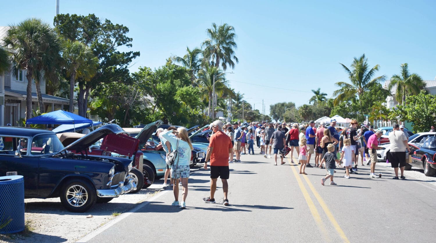 Crowds welcome back Bayfest