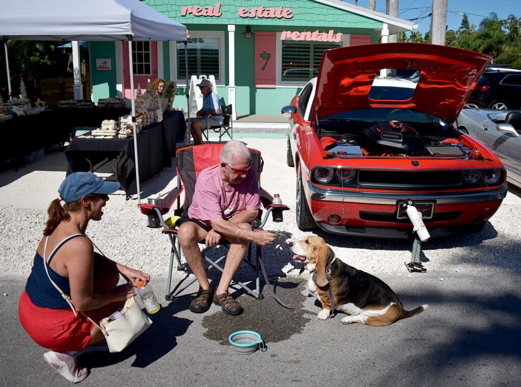 Crowds welcome back Bayfest