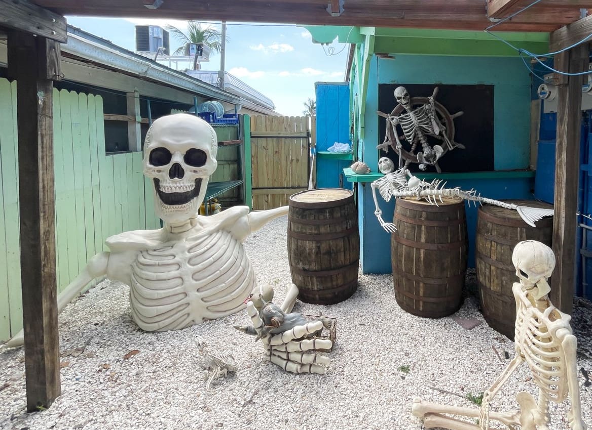 Bridge Tender Inn hosts Halloween party