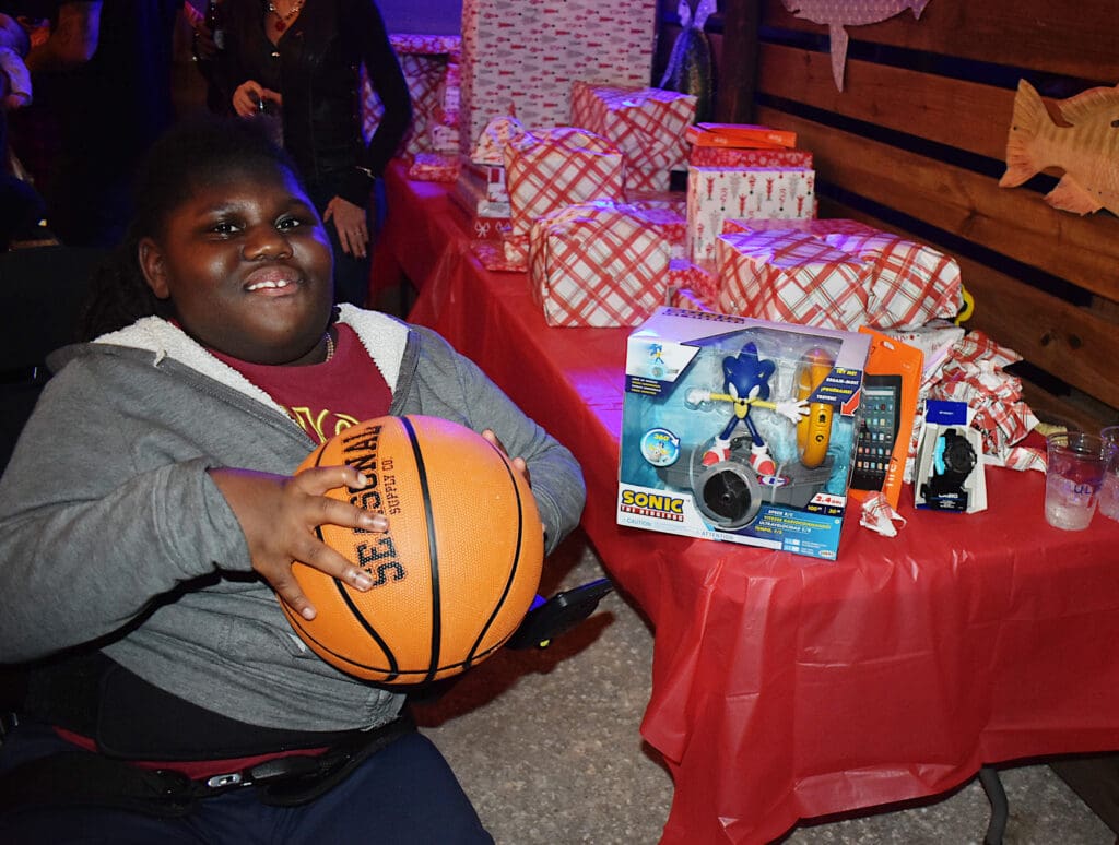 Renegades bring Christmas joy to three families