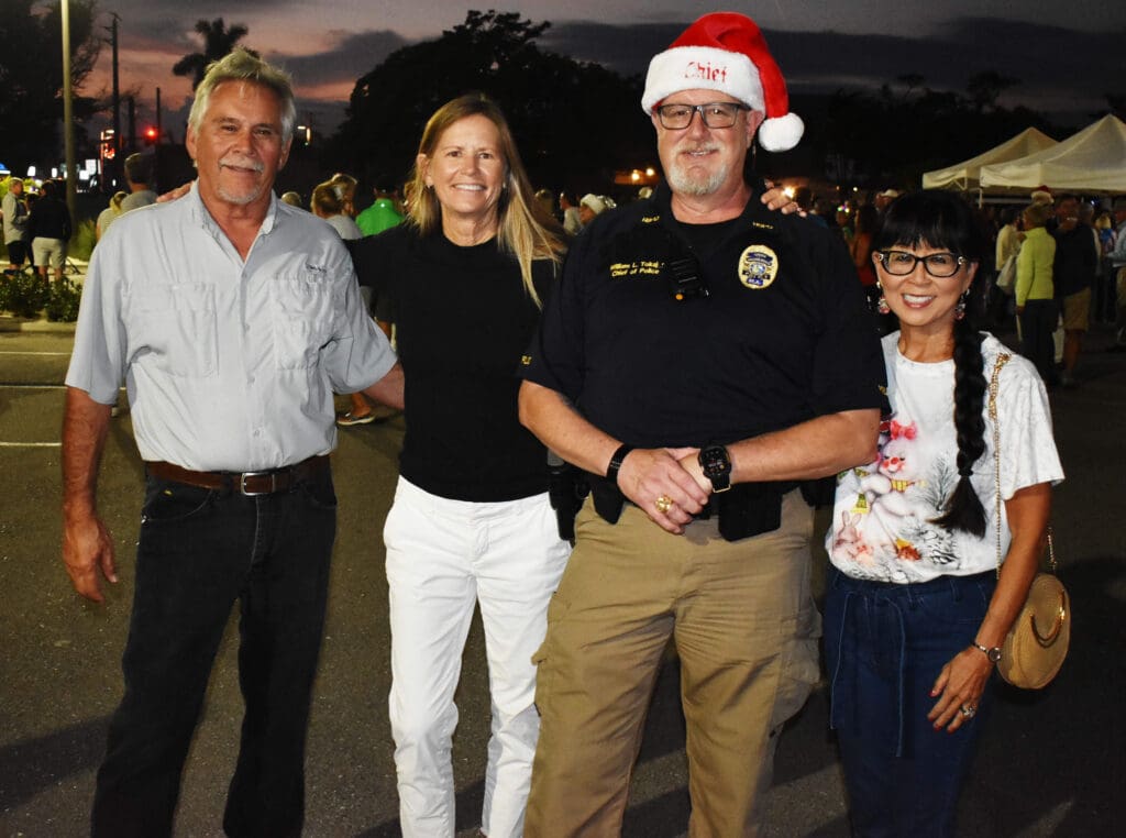 AMI Chamber celebrates Christmas tree lighting