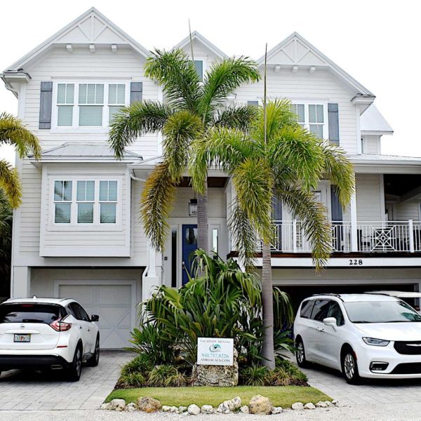 DeSantis vetoes vacation rental bill