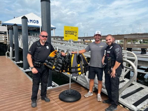 Bradenton Beach gets donation of life vests