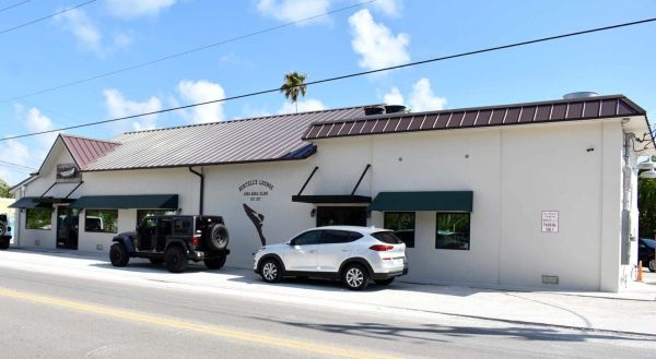 Bortell&rsquo;s Lounge for sale