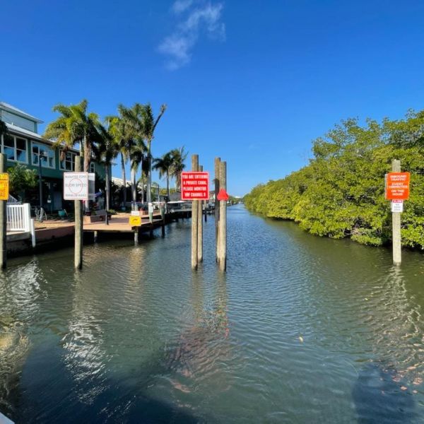 &lsquo;Safety&rsquo; pilings placed in Hunters Point canal