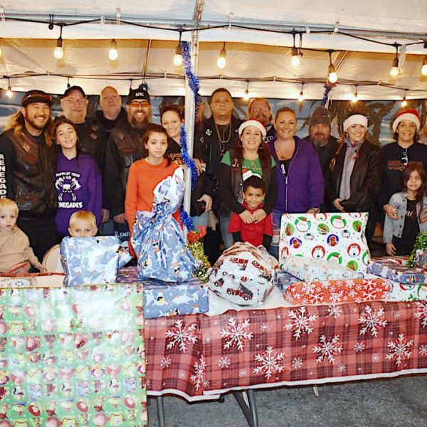 Renegades motorcycle club delivers Christmas joy