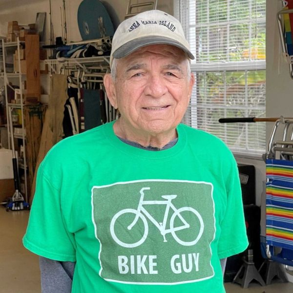 Anna Maria resident provides Christmas bikes