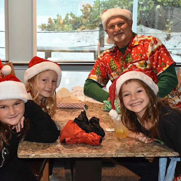 Moose Lodge hosts Christmas party