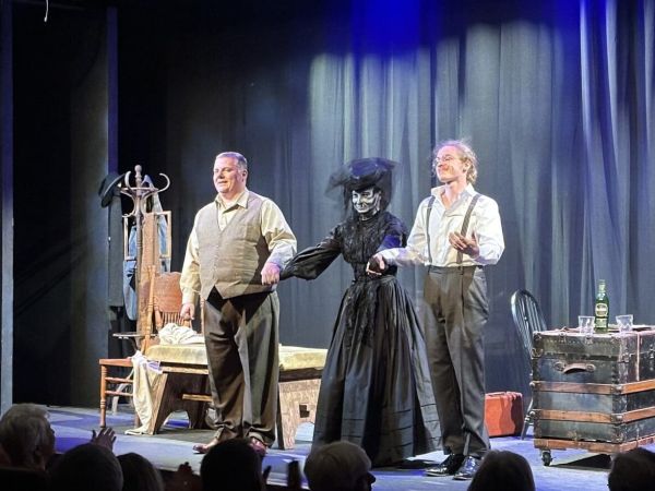 Island Players produce thrilling &lsquo;Woman in Black&rsquo;