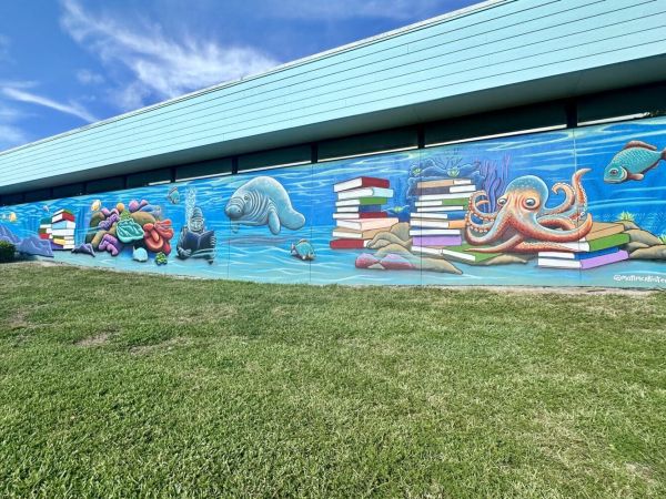 New mural adorns Island Branch Library