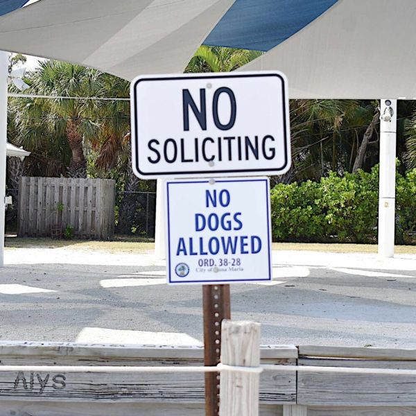 Commission discusses dogs at City Pier Park