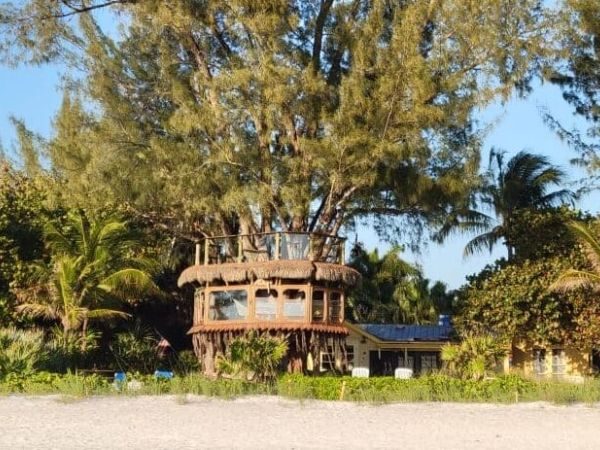 More fines added to treehouse owners&rsquo; tab with Holmes Beach