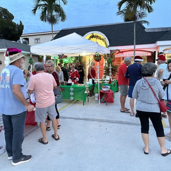 A Paradise Realty collects Toys for Tots