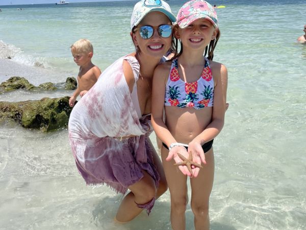 Lauren Lewe and daughter