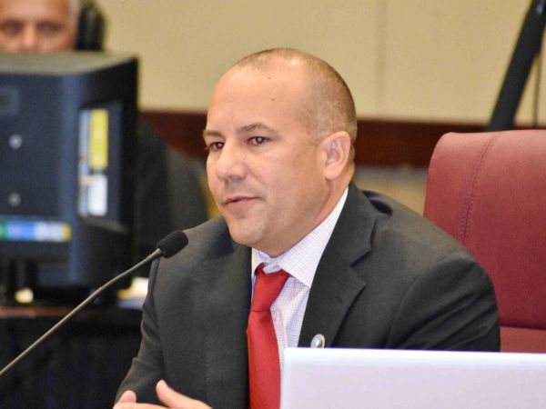 Van Ostenbridge seeks Fifth Amendment protections