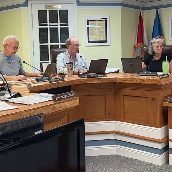 Bradenton Beach commissioners seek city attorney