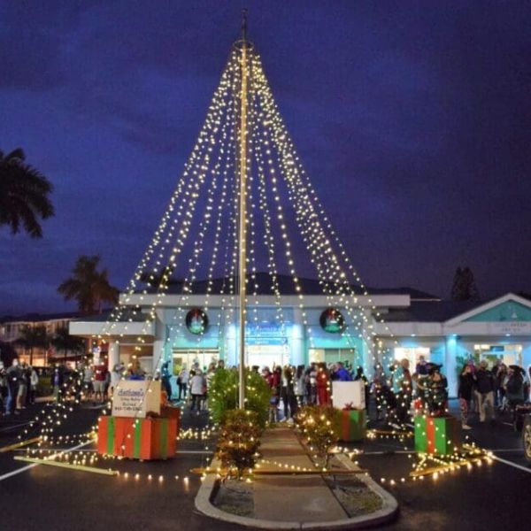 Island Chamber starts the holiday season
