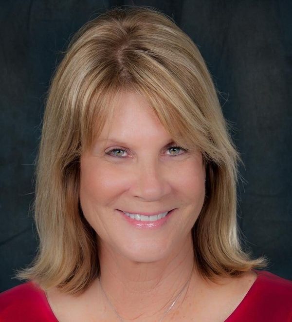 Whitmore seeks return to city commission