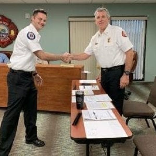 Board accepts new fire chief contract