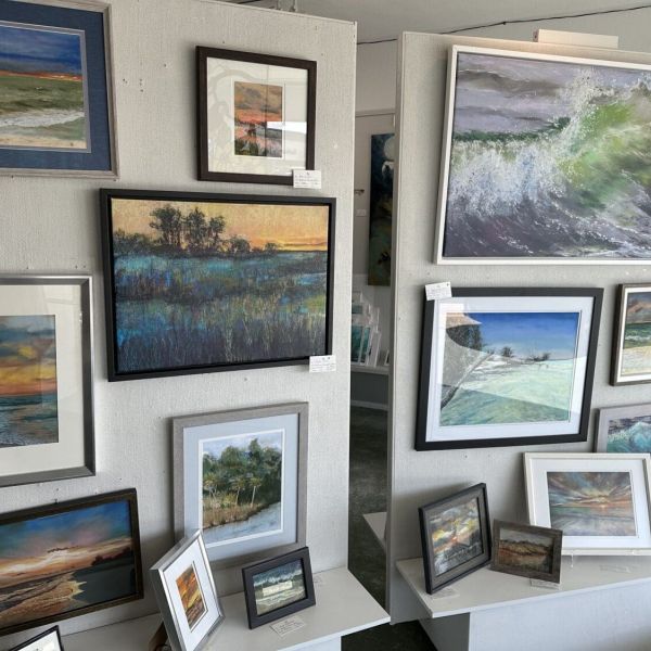 Artists&rsquo; Guild February featured artist shines with pastels