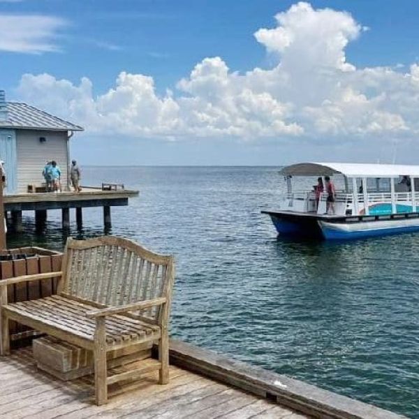 Gulf Island Ferry visits Anna Maria Pier