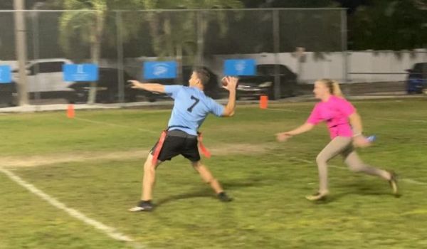 Moss Builders closes out the week with a win