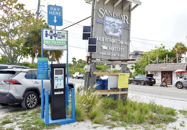 Planning board recommends paid parking approval