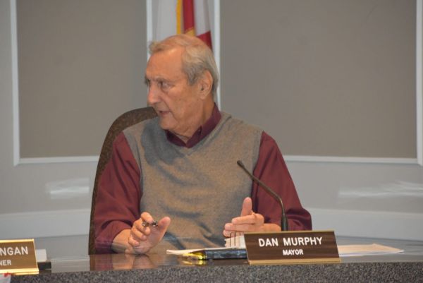 Six applicants seek two commission seats